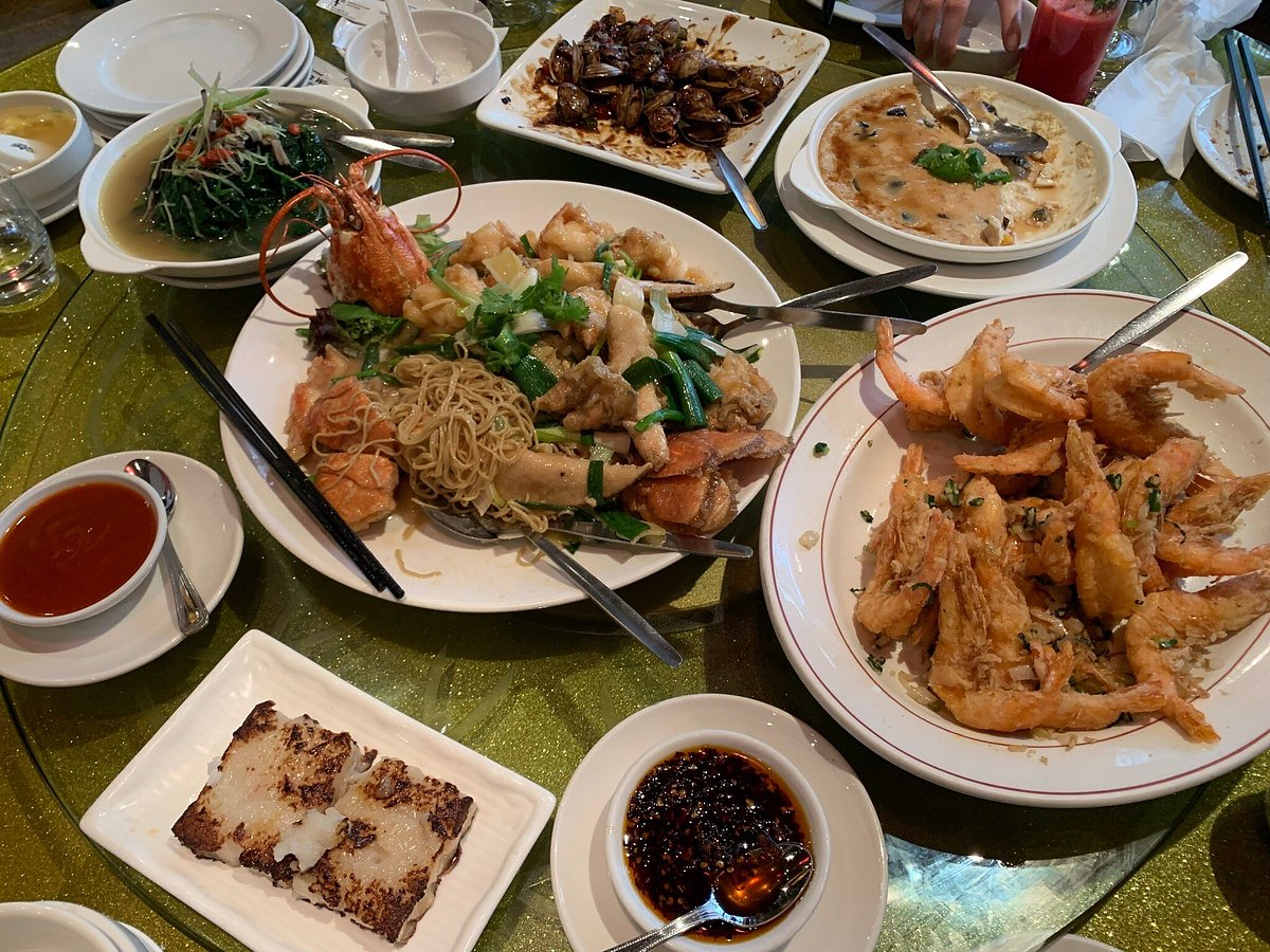 Shared Chinese banquet dishes at Haozhan